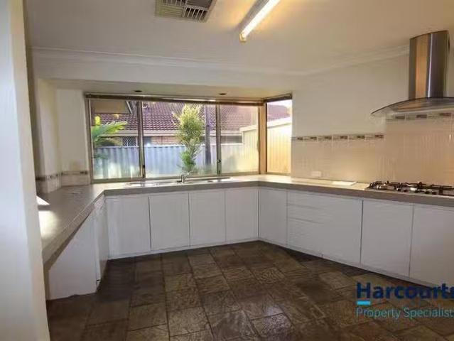 Just in! 6 Purser Cove, Murdoch, WA 6150