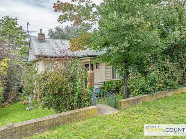 Cheap 6 Quin Avenue, Armidale, NSW 2350
