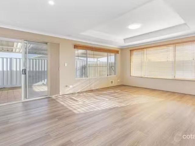 Cozy 6A Leeves Court, QUINNS ROCKS, WA 6030 House for Rent