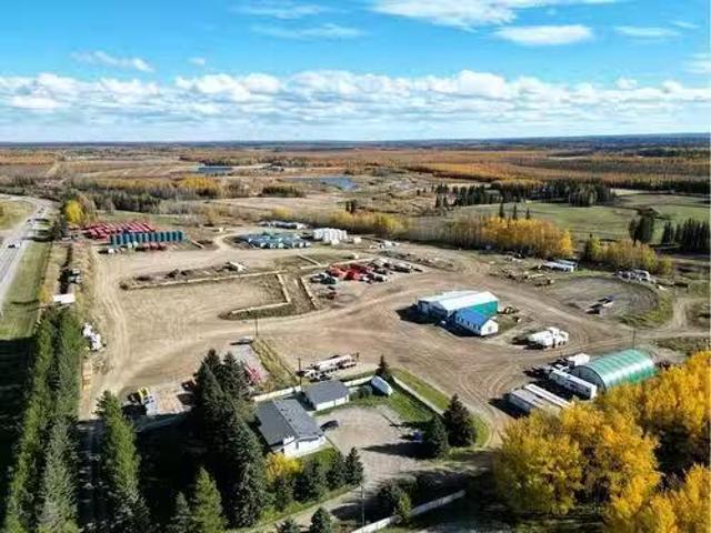 Nice 7086 1A Avenue, Edson, AB, T7E 1V4 commercial for lease.