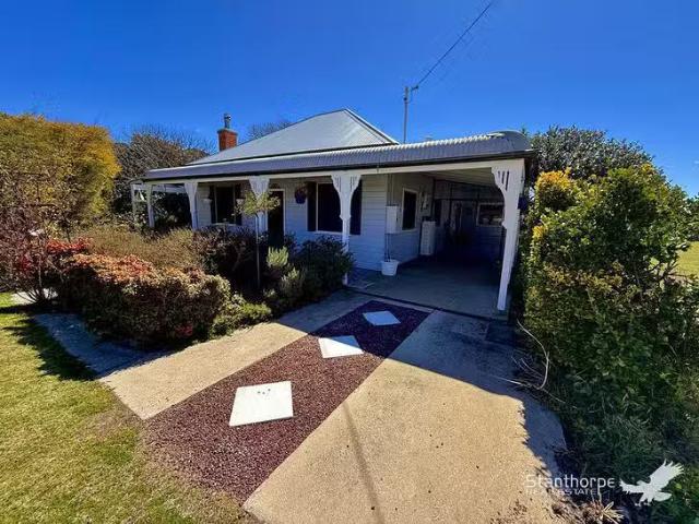 For Rent! 70 Margetts Street, Wallangarra, QLD 4383