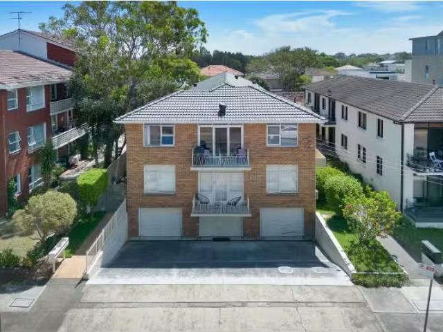 Charming 7/145 Clareville Avenue, Sandringham Apartment for re.