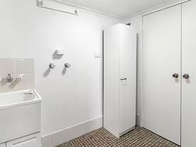 Just in! 7/14 Dunlop Court, Mermaid Waters, QLD 4218