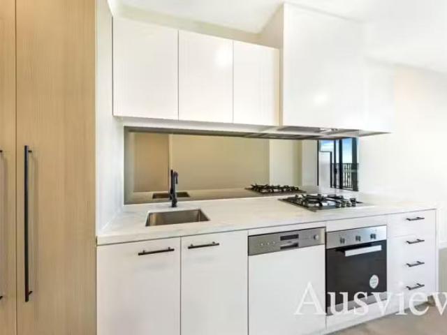 Deal! 719/864 Blackburn Road, Clayton VIC 3168