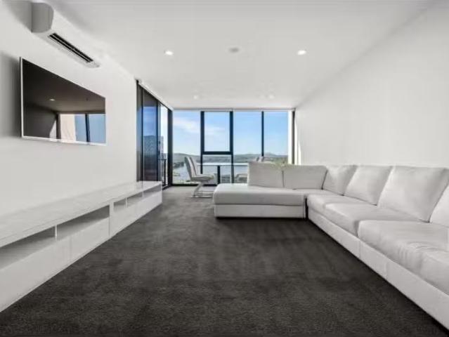 Charming 71/39 Benjamin Way, Belconnen Apartment for rent Lis.