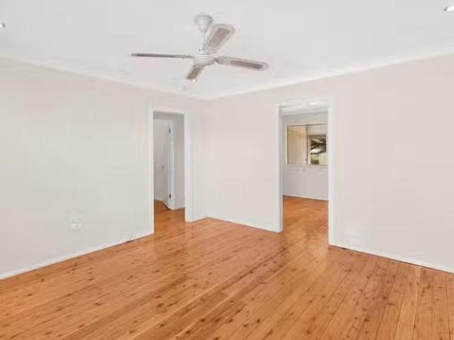Nice 71 Gallipoli Avenue, Umina Beach, NSW 2257