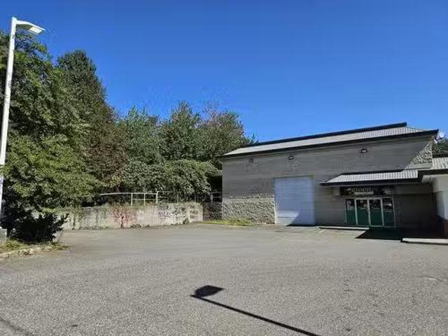Cozy 7260 Park Street, Mission, BC, V2V 6G8 commercial for l.