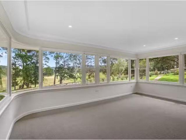 Nice 721A Kangaloon Rd, Glenquarry House for rent Listed by B.