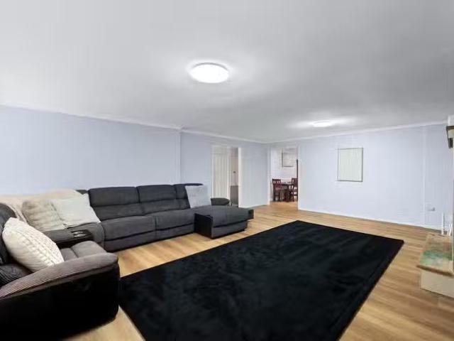 For Rent! 72A Canberra Street, Oxley Park, NSW 2760
