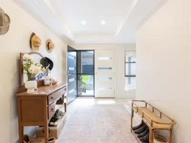 Charming 73 Dudley Drive, GOONELLABAH House for rent Listed b.