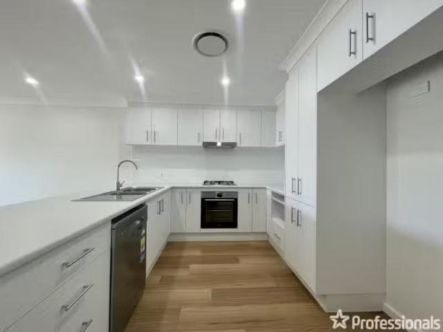 Charming 73A Firetail Street, SOUTH NOWRA House for rent List.