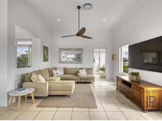 Cheap 7/59 Petrel Avenue, Mermaid Beach, QLD 4218