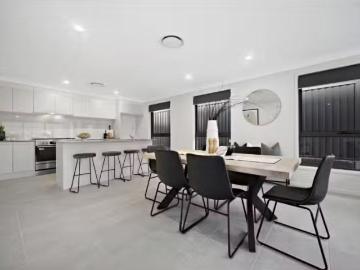 Cheap 75 Mustang Avenue, Box Hill House for rent Listed by Ch.