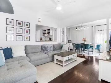 Just in! 75 Wynnum North Road, Wynnum, QLD 4178