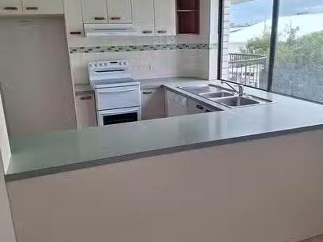 Nice 7/66 Esplanade, Golden Beach, QLD 4551