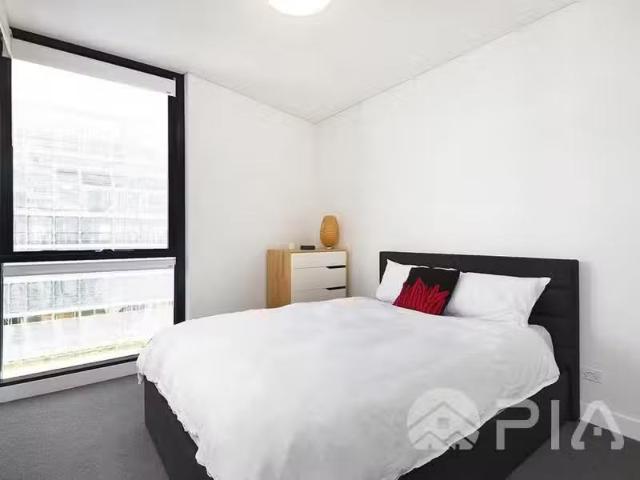 Cheap 7603/2 Cullen Close, Forest Lodge Apartment for rent Li.