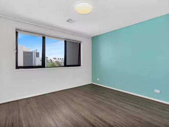 Deal! 76/1 Windjana Street, Harrison, ACT 2914