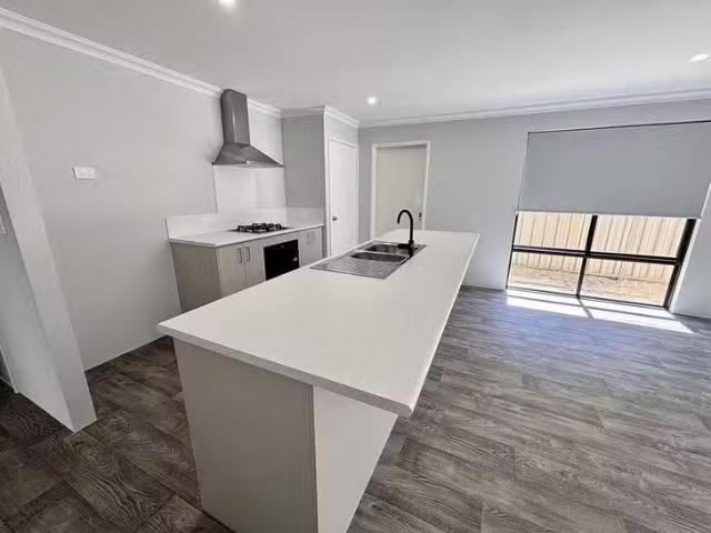 Just in! 76 Ariane View, Yanchep, WA 6035