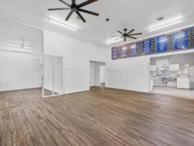 Rental! 76 Derby Street, ROCKHAMPTON CITY, QLD 4700 Retail f.