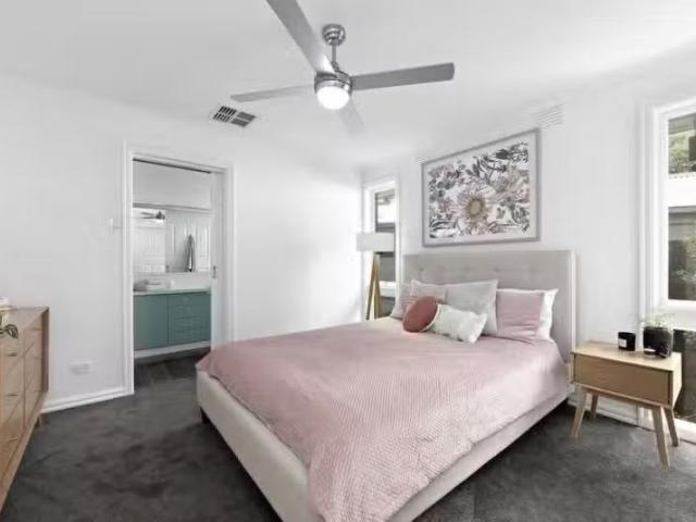 For Rent! 76 Menzies Drive, Sunbury VIC 3429 House For Lease