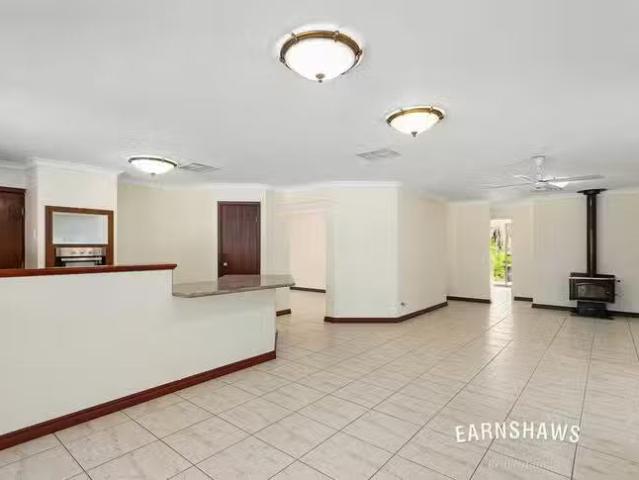Deal! 770 Bailey Road, Glen Forrest, WA 6071