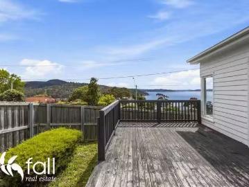 Rental! 77 Roslyn Avenue, Kingston Beach, TAS 7050