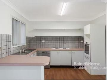 Just in! 78 Delia Avenue, BUDGEWOI House for rent Listed by J.