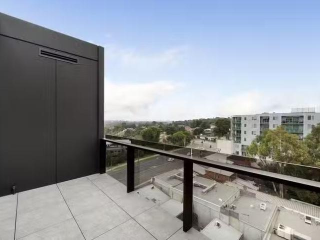 Charming 804/5 Glenarm Road, Glen Iris, VIC 3146