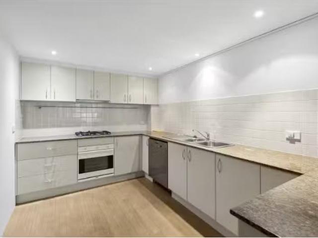 Charming 8/1000 1008 Pittwater Road, Collaroy Apartment for re.