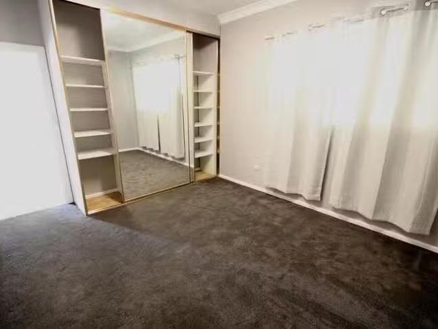 Deal! 81A Sydney Street, Saint Marys, NSW 2760