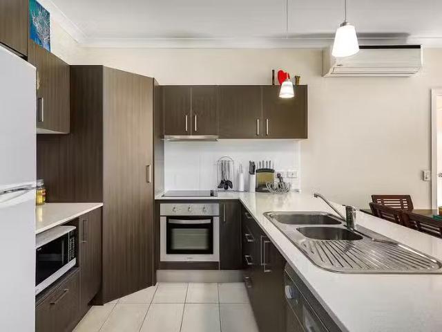 Just in! 8/39 Theodore Street, Stafford, QLD 4053