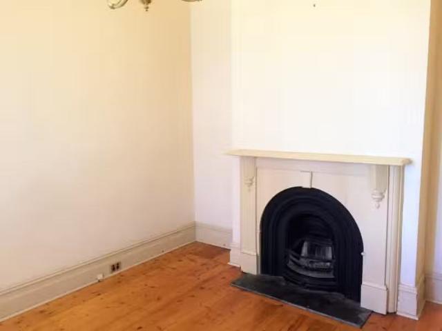 Rental! 84 Barnett Street, Kensington VIC 3031 House For Lease
