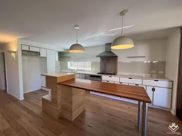 Nice 85 Nobby Parade, Miami, QLD 4220