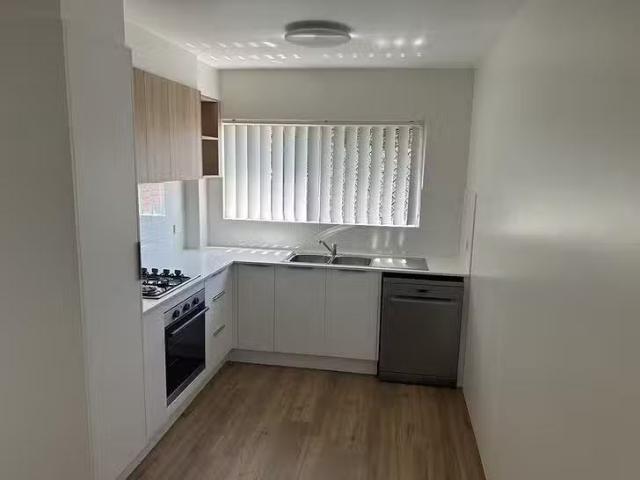 Rental! 8/76 Lyon Street, Moorooka, QLD 4105