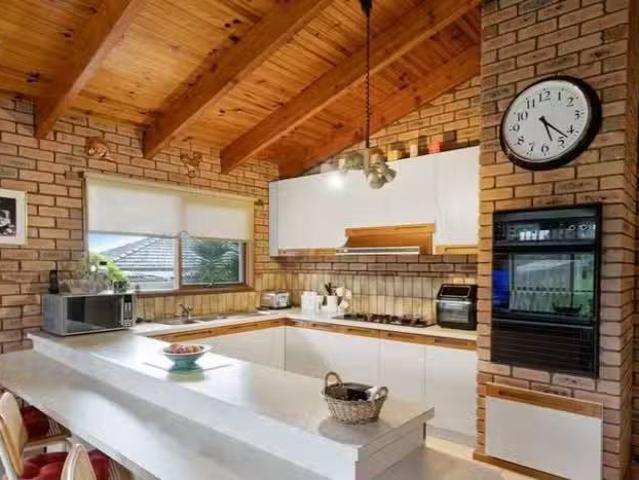 Deal! 8 Wickham Court, Leopold, VIC 3224 House for Rent