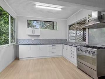 Cheap 8 Zillman Road, Hendra, QLD 4011