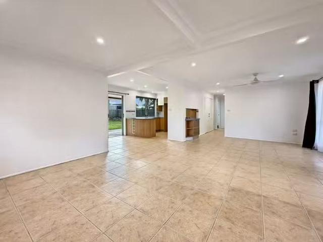 For Rent! 8 Barwon Street, CURRIMUNDI, QLD 4551 House for Rent