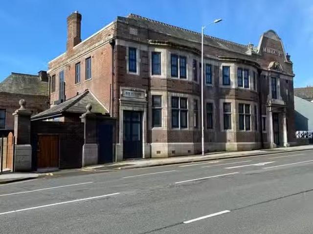 Charming 8 bedroom block of apartments for rent in St Georges.