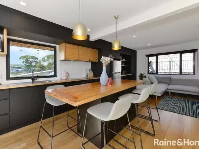 For Rent! 8 Bingham Street, Dodges Ferry, TAS 7173
