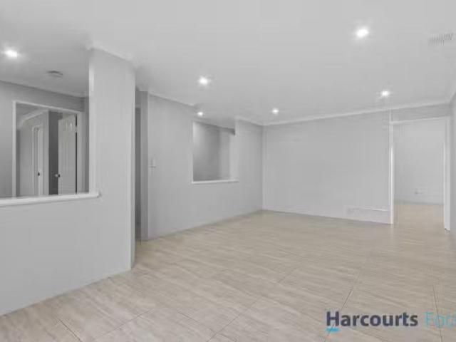 Rental! 8 Ellery Court, SUCCESS, WA 6164 House for Rent