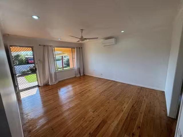 Charming 8 Hinton Street, Wilsonton, QLD 4350