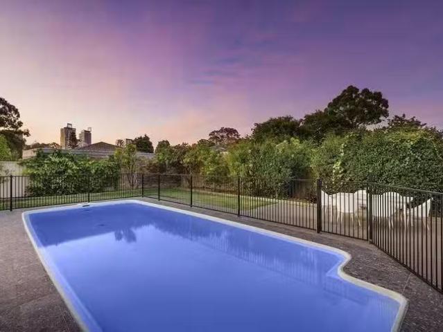 For Rent! 8 Holland Street, Chatswood, NSW 2067