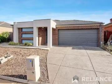 Just in! 8 Mallard Close, Williams Landing, VIC 3027