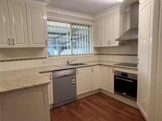 Rental! 8 Mitchell Street, TAMWORTH House for rent Listed by.