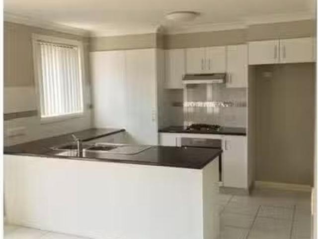 Nice 8A Netherton Park Avenue, Armidale, NSW 2350