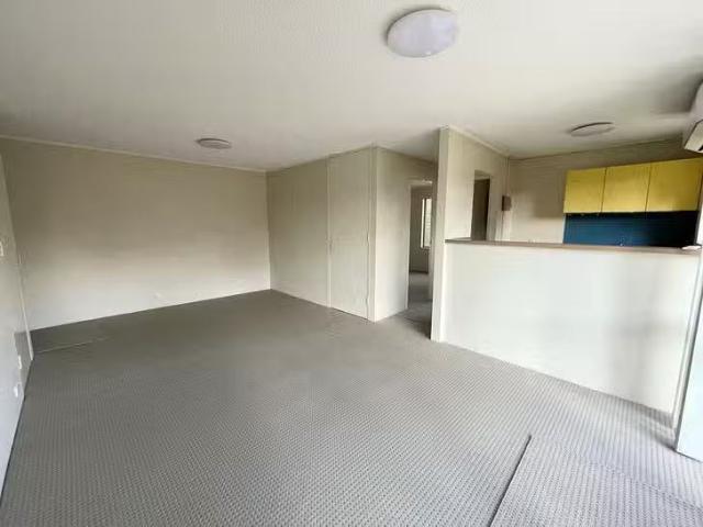 Just in! 8D York Road, Jamisontown, NSW 2750