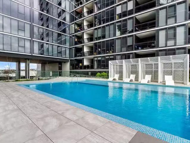 Cozy 907/15 Bowes Street, Phillip, ACT 2606