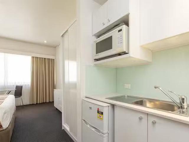 Cheap 907/28 Macleay Street, Elizabeth Bay, NSW 2011