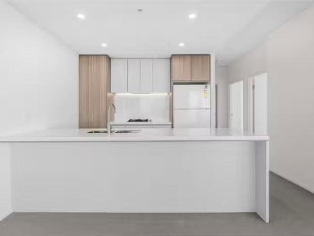 Charming 901/1 Village Place, Kirrawee Apartment for rent Lis.