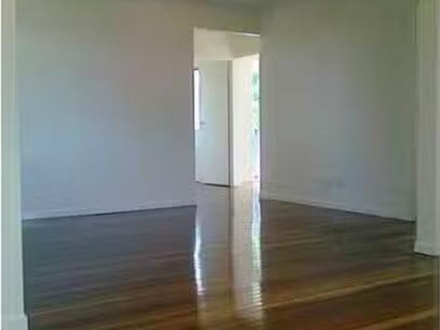 Charming 90 Pegg Road, Rocklea, QLD 4106